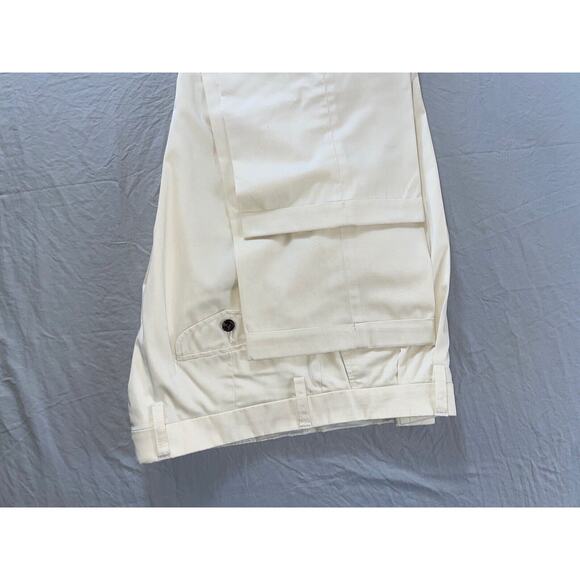 Orvis Men's 'Most Comfortable' Lightweight Flap Pocket Chino Pants. 34X28.5, EUC - Picture 3 of 7